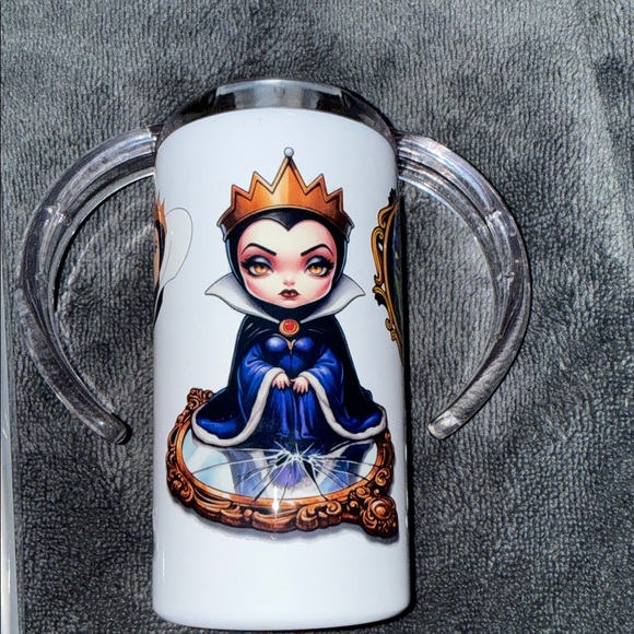 White Decorative Snow Queen Sippy Cup with Clear Handles - Picture 3 of 4